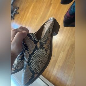 Snakeskin flats